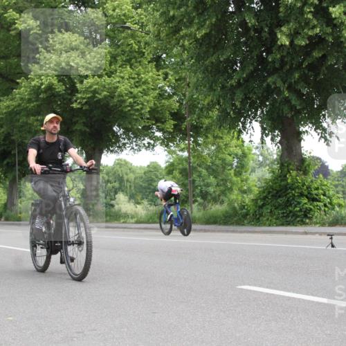 15.06.2025 - 7 Türme Triathlon Yannick Fuchs http://msf.ph/oto/7958088 15.06.2025 10:33:33 Radfahren  meine-sportfotos.de
