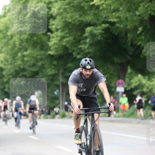 15.06.2025 - 7 Türme Triathlon Yannick Fuchs http://msf.ph/oto/7958148 15.06.2025 13:45:41 Radfahren 517, 922, 1027, 1145, 1191 meine-sportfotos.de