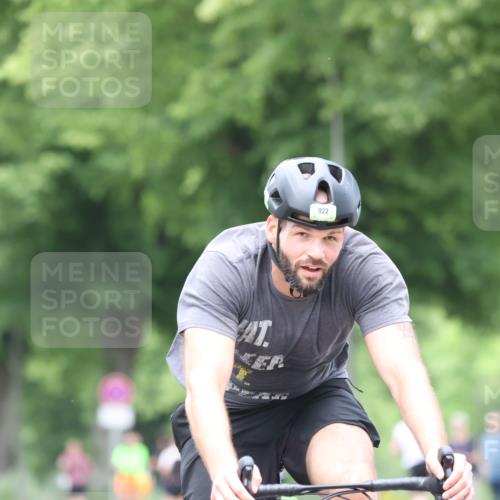 15.06.2025 - 7 Türme Triathlon Yannick Fuchs http://msf.ph/oto/7958155 15.06.2025 13:45:42 Radfahren 517, 529, 922, 1027, 1145, 1191 meine-sportfotos.de