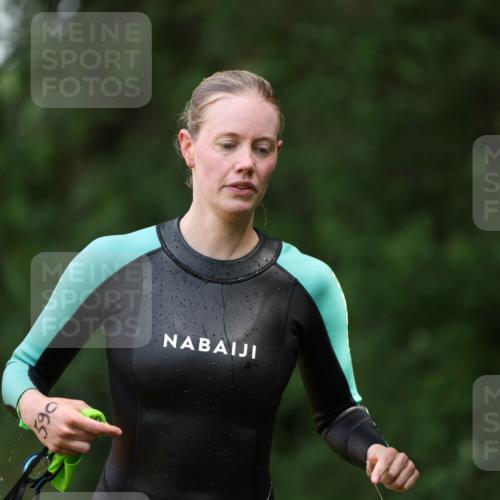 15.06.2025 - 7 Türme Triathlon Michael Strokosch http://msf.ph/oto/7958196 15.06.2025 12:38:28 Schwimmen 590 meine-sportfotos.de