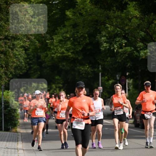 15.06.2025 - REWE Women's Run Dr. Thomas Lammeyer http://msf.ph/oto/7958206 15.06.2025 09:48:11 Laufen 10086, 10085 meine-sportfotos.de
