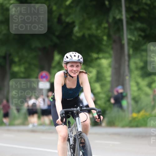 15.06.2025 - 7 Türme Triathlon Yannick Fuchs http://msf.ph/oto/7958221 15.06.2025 13:45:45 Radfahren 517, 529, 1027, 1145 meine-sportfotos.de