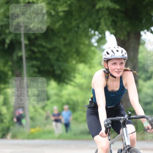 15.06.2025 - 7 Türme Triathlon Yannick Fuchs http://msf.ph/oto/7958234 15.06.2025 13:45:46 Radfahren 517, 529, 1027, 1145 meine-sportfotos.de