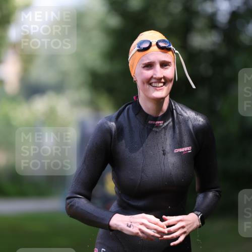 15.06.2025 - 7 Türme Triathlon Michael Strokosch http://msf.ph/oto/7958245 15.06.2025 12:39:17 Schwimmen 444, 517 meine-sportfotos.de