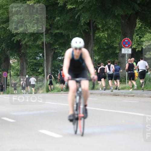 15.06.2025 - 7 Türme Triathlon Yannick Fuchs http://msf.ph/oto/7958255 15.06.2025 13:45:47 Radfahren 529, 1027, 1145 meine-sportfotos.de
