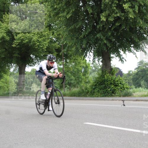 15.06.2025 - 7 Türme Triathlon Yannick Fuchs http://msf.ph/oto/7958256 15.06.2025 11:06:23 Radfahren  meine-sportfotos.de