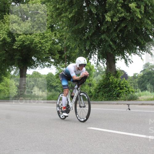 15.06.2025 - 7 Türme Triathlon Yannick Fuchs http://msf.ph/oto/7958274 15.06.2025 11:07:53 Radfahren  meine-sportfotos.de
