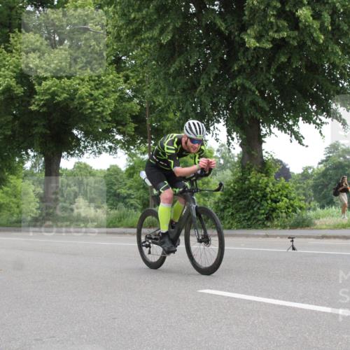 15.06.2025 - 7 Türme Triathlon Yannick Fuchs http://msf.ph/oto/7958310 15.06.2025 11:09:11 Radfahren  meine-sportfotos.de