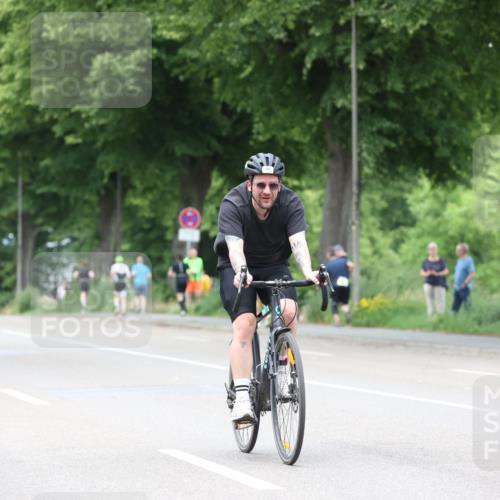 15.06.2025 - 7 Türme Triathlon Yannick Fuchs http://msf.ph/oto/7958312 15.06.2025 13:46:07 Radfahren 932, 997, 1129 meine-sportfotos.de