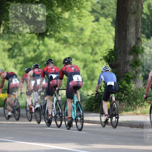 15.06.2025 - 7 Türme Triathlon Yannick Fuchs http://msf.ph/oto/7958314 15.06.2025 09:27:08 Radfahren  meine-sportfotos.de