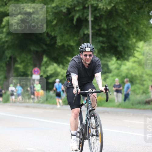 15.06.2025 - 7 Türme Triathlon Yannick Fuchs http://msf.ph/oto/7958319 15.06.2025 13:46:07 Radfahren 932, 997, 1129 meine-sportfotos.de