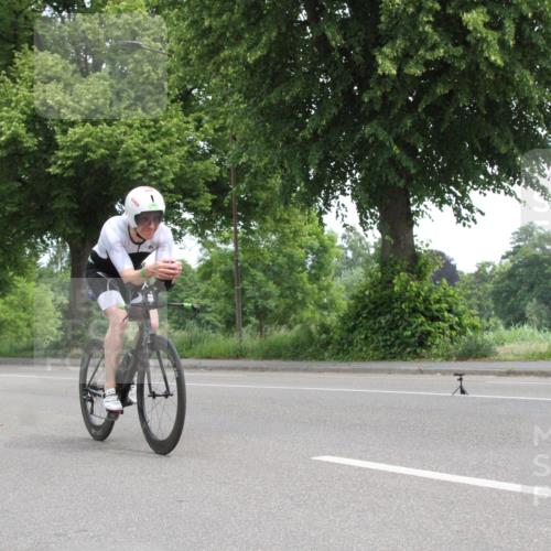 15.06.2025 - 7 Türme Triathlon Yannick Fuchs http://msf.ph/oto/7958333 15.06.2025 11:09:36 Radfahren  meine-sportfotos.de