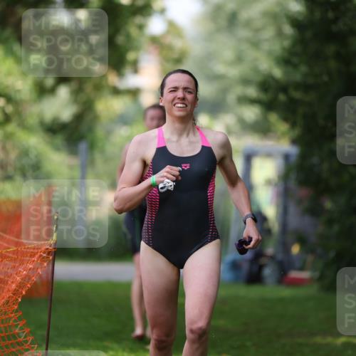 15.06.2025 - 7 Türme Triathlon Michael Strokosch http://msf.ph/oto/7958347 15.06.2025 12:39:45 Schwimmen 405, 484, 662 meine-sportfotos.de
