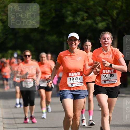 15.06.2025 - REWE Women's Run Dr. Thomas Lammeyer http://msf.ph/oto/7958355 15.06.2025 09:48:18 Laufen 10187, 10188 meine-sportfotos.de