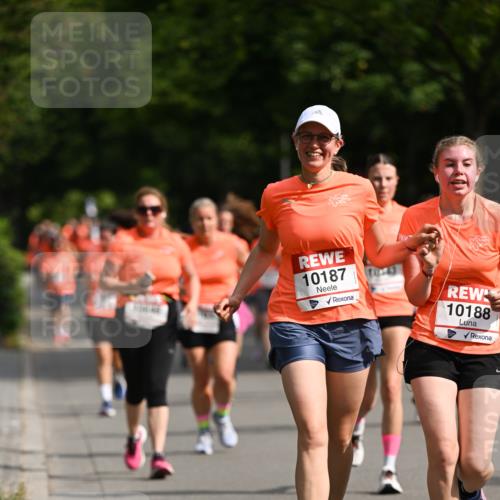 15.06.2025 - REWE Women's Run Dr. Thomas Lammeyer http://msf.ph/oto/7958359 15.06.2025 09:48:18 Laufen 10187, 10188 meine-sportfotos.de