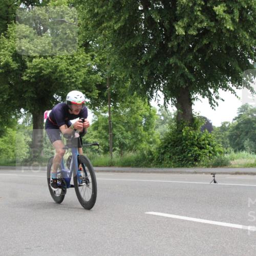 15.06.2025 - 7 Türme Triathlon Yannick Fuchs http://msf.ph/oto/7958363 15.06.2025 11:10:14 Radfahren  meine-sportfotos.de