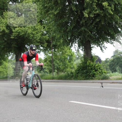 15.06.2025 - 7 Türme Triathlon Yannick Fuchs http://msf.ph/oto/7958376 15.06.2025 11:10:18 Radfahren  meine-sportfotos.de