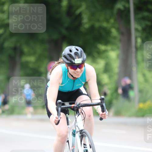 15.06.2025 - 7 Türme Triathlon Yannick Fuchs http://msf.ph/oto/7958383 15.06.2025 13:46:13 Radfahren 721, 997, 1129 meine-sportfotos.de