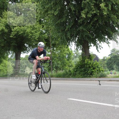 15.06.2025 - 7 Türme Triathlon Yannick Fuchs http://msf.ph/oto/7958412 15.06.2025 11:10:55 Radfahren  meine-sportfotos.de