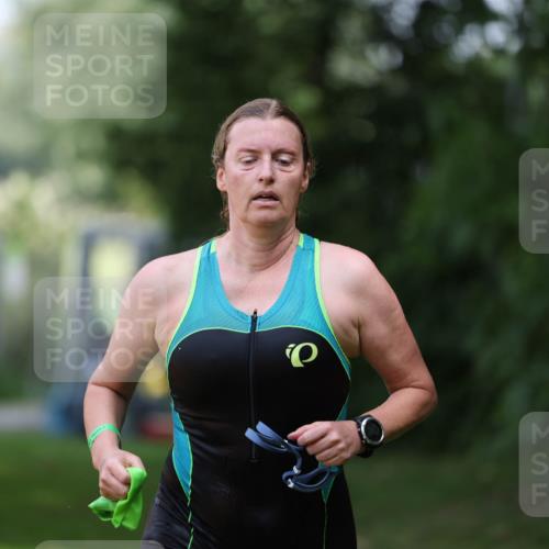 15.06.2025 - 7 Türme Triathlon Michael Strokosch http://msf.ph/oto/7958431 15.06.2025 12:39:49 Schwimmen 405, 484, 662 meine-sportfotos.de