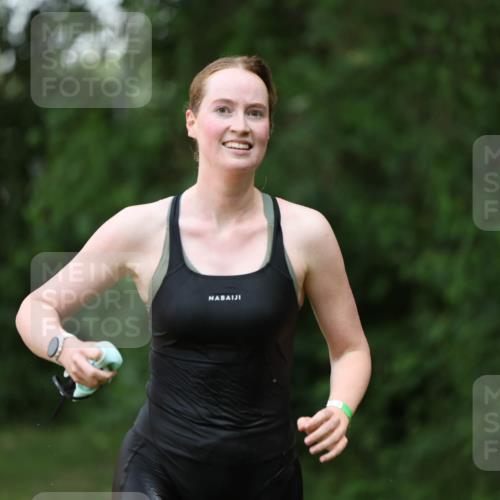 15.06.2025 - 7 Türme Triathlon Michael Strokosch http://msf.ph/oto/7958442 15.06.2025 12:39:57 Schwimmen 405, 484, 588 meine-sportfotos.de