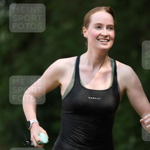 15.06.2025 - 7 Türme Triathlon Michael Strokosch http://msf.ph/oto/7958452 15.06.2025 12:39:58 Schwimmen 405, 484, 588 meine-sportfotos.de