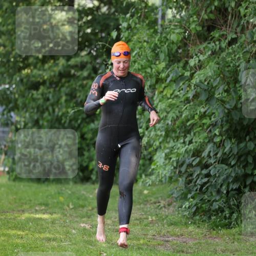 15.06.2025 - 7 Türme Triathlon Michael Strokosch http://msf.ph/oto/7958464 15.06.2025 12:40:12 Schwimmen 588 meine-sportfotos.de