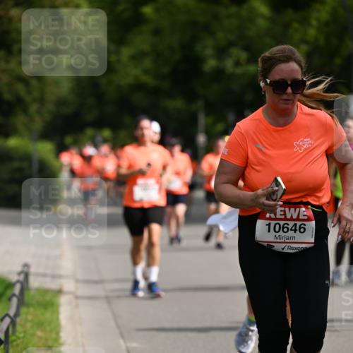 15.06.2025 - REWE Women's Run Dr. Thomas Lammeyer http://msf.ph/oto/7958471 15.06.2025 09:48:23 Laufen 10646 meine-sportfotos.de