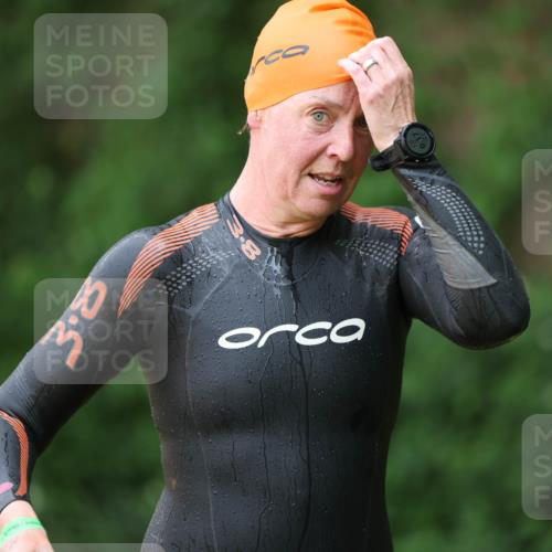 15.06.2025 - 7 Türme Triathlon Michael Strokosch http://msf.ph/oto/7958517 15.06.2025 12:40:16 Schwimmen 549, 588 meine-sportfotos.de