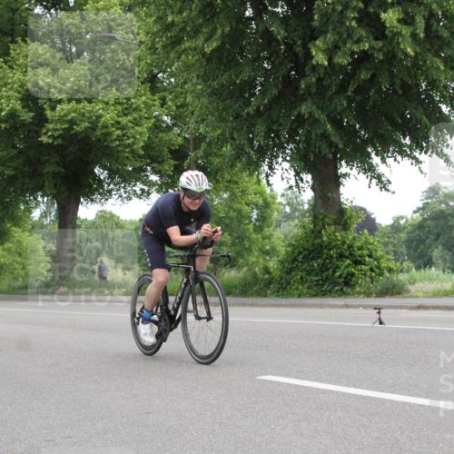 15.06.2025 - 7 Türme Triathlon Yannick Fuchs http://msf.ph/oto/7958529 15.06.2025 11:12:06 Radfahren  meine-sportfotos.de