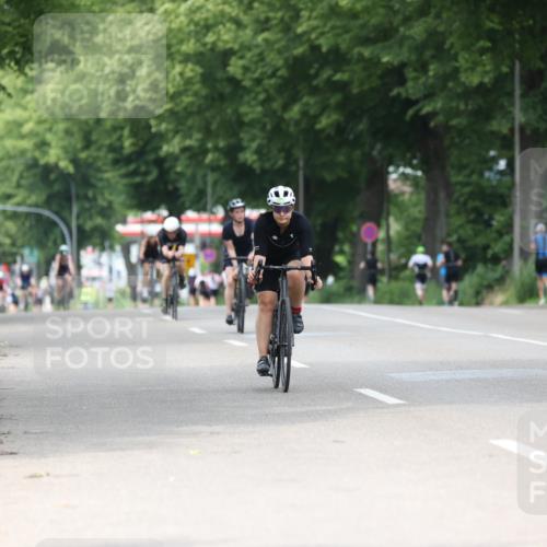 15.06.2025 - 7 Türme Triathlon Yannick Fuchs http://msf.ph/oto/7958539 15.06.2025 13:46:24 Radfahren 453, 790, 906, 1042, 1126, 1161 meine-sportfotos.de