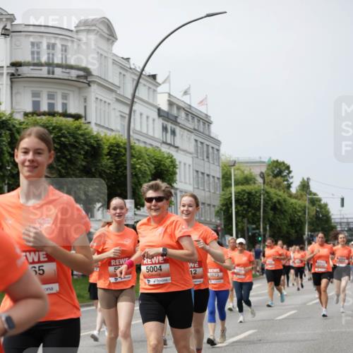 15.06.2025 - REWE Women's Run Jannik Wohlers http://msf.ph/oto/7958542 15.06.2025 09:44:26 Laufen 65, 50, 5004, 12, 5673, 6534 meine-sportfotos.de
