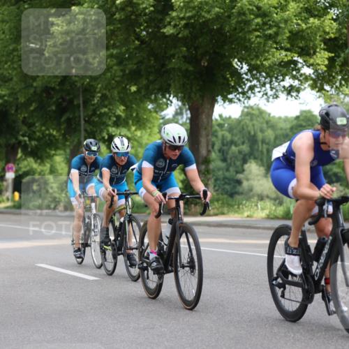 15.06.2025 - 7 Türme Triathlon Yannick Fuchs http://msf.ph/oto/7958548 15.06.2025 09:47:52 Radfahren 81, 84 meine-sportfotos.de