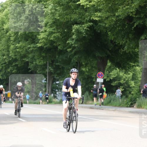 15.06.2025 - 7 Türme Triathlon Yannick Fuchs http://msf.ph/oto/7958579 15.06.2025 13:46:28 Radfahren 453, 1126, 1161 meine-sportfotos.de
