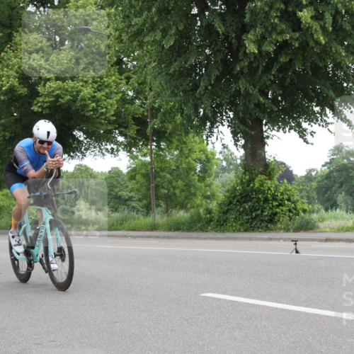 15.06.2025 - 7 Türme Triathlon Yannick Fuchs http://msf.ph/oto/7958617 15.06.2025 11:13:22 Radfahren  meine-sportfotos.de