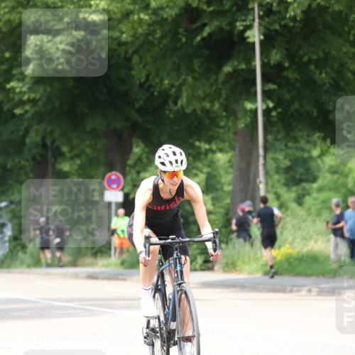 15.06.2025 - 7 Türme Triathlon Yannick Fuchs http://msf.ph/oto/7958637 15.06.2025 13:46:32 Radfahren 453, 813, 1161 meine-sportfotos.de