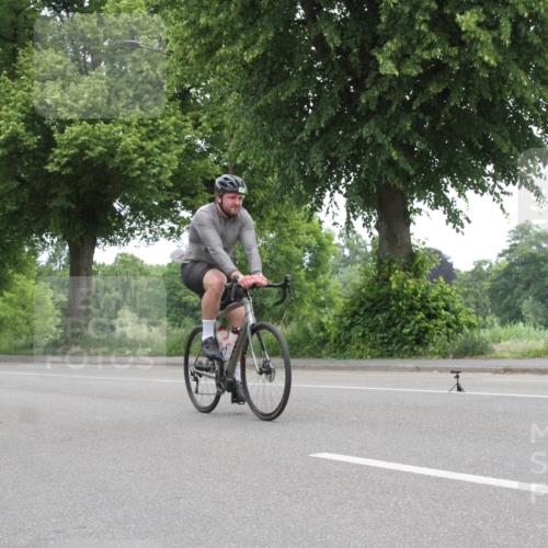 15.06.2025 - 7 Türme Triathlon Yannick Fuchs http://msf.ph/oto/7958684 15.06.2025 11:14:14 Radfahren  meine-sportfotos.de