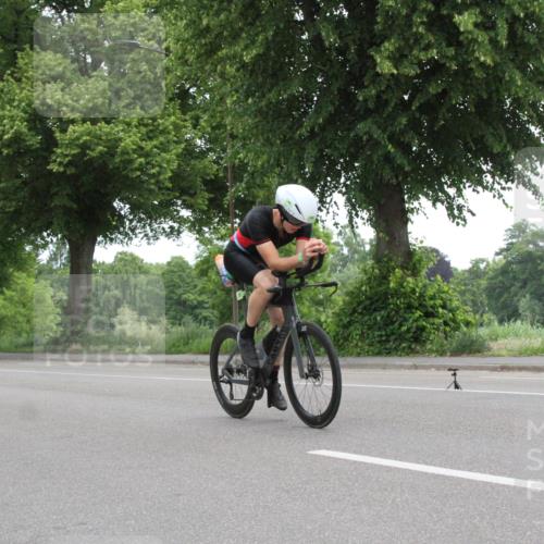 15.06.2025 - 7 Türme Triathlon Yannick Fuchs http://msf.ph/oto/7958721 15.06.2025 11:14:38 Radfahren  meine-sportfotos.de