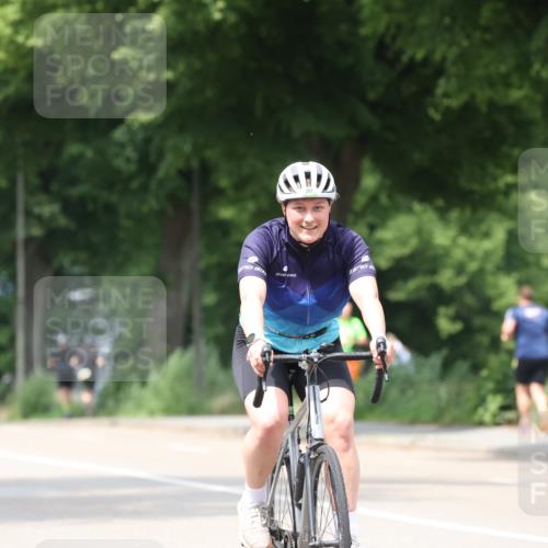 15.06.2025 - 7 Türme Triathlon Yannick Fuchs http://msf.ph/oto/7958750 15.06.2025 13:46:38 Radfahren 243, 381, 813 meine-sportfotos.de