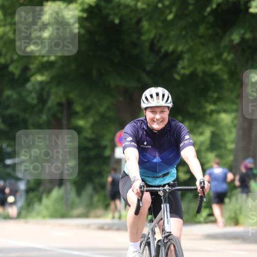 15.06.2025 - 7 Türme Triathlon Yannick Fuchs http://msf.ph/oto/7958756 15.06.2025 13:46:38 Radfahren 243, 381, 813 meine-sportfotos.de
