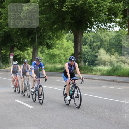 15.06.2025 - 7 Türme Triathlon Yannick Fuchs http://msf.ph/oto/7958763 15.06.2025 09:48:40 Radfahren 31, 33, 34, 35, 71, 74, 75, 101, 104 meine-sportfotos.de