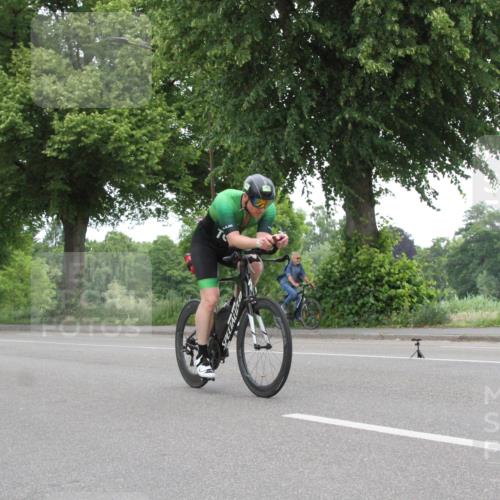15.06.2025 - 7 Türme Triathlon Yannick Fuchs http://msf.ph/oto/7958799 15.06.2025 11:16:22 Radfahren  meine-sportfotos.de
