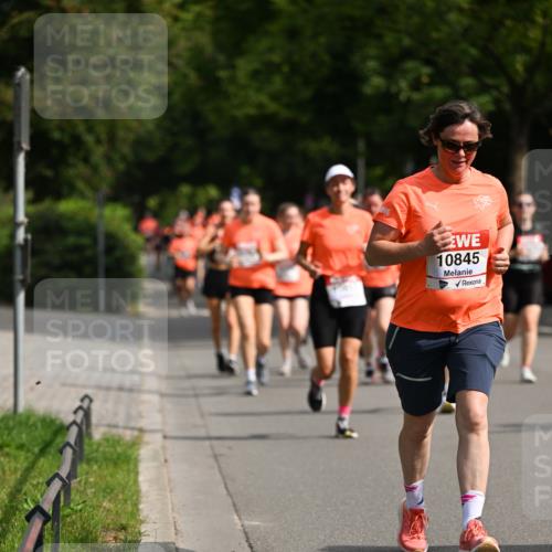 15.06.2025 - REWE Women's Run Dr. Thomas Lammeyer http://msf.ph/oto/7958804 15.06.2025 09:48:36 Laufen 10845 meine-sportfotos.de