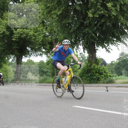 15.06.2025 - 7 Türme Triathlon Yannick Fuchs http://msf.ph/oto/7958888 15.06.2025 11:17:38 Radfahren  meine-sportfotos.de