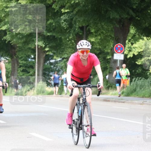 15.06.2025 - 7 Türme Triathlon Yannick Fuchs http://msf.ph/oto/7958928 15.06.2025 13:46:54 Radfahren 581, 726, 929, 957, 1113 meine-sportfotos.de
