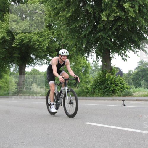 15.06.2025 - 7 Türme Triathlon Yannick Fuchs http://msf.ph/oto/7958950 15.06.2025 11:18:17 Radfahren  meine-sportfotos.de