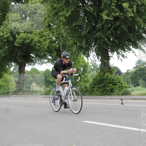 15.06.2025 - 7 Türme Triathlon Yannick Fuchs http://msf.ph/oto/7958993 15.06.2025 11:20:07 Radfahren  meine-sportfotos.de