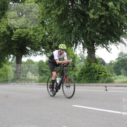 15.06.2025 - 7 Türme Triathlon Yannick Fuchs http://msf.ph/oto/7959014 15.06.2025 11:20:55 Radfahren  meine-sportfotos.de