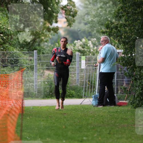 15.06.2025 - 7 Türme Triathlon Michael Strokosch http://msf.ph/oto/7959027 15.06.2025 12:05:30 Schwimmen 652 meine-sportfotos.de