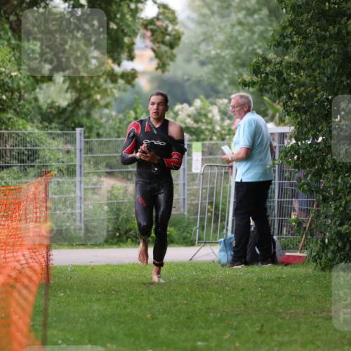 15.06.2025 - 7 Türme Triathlon Michael Strokosch http://msf.ph/oto/7959034 15.06.2025 12:05:30 Schwimmen 652 meine-sportfotos.de